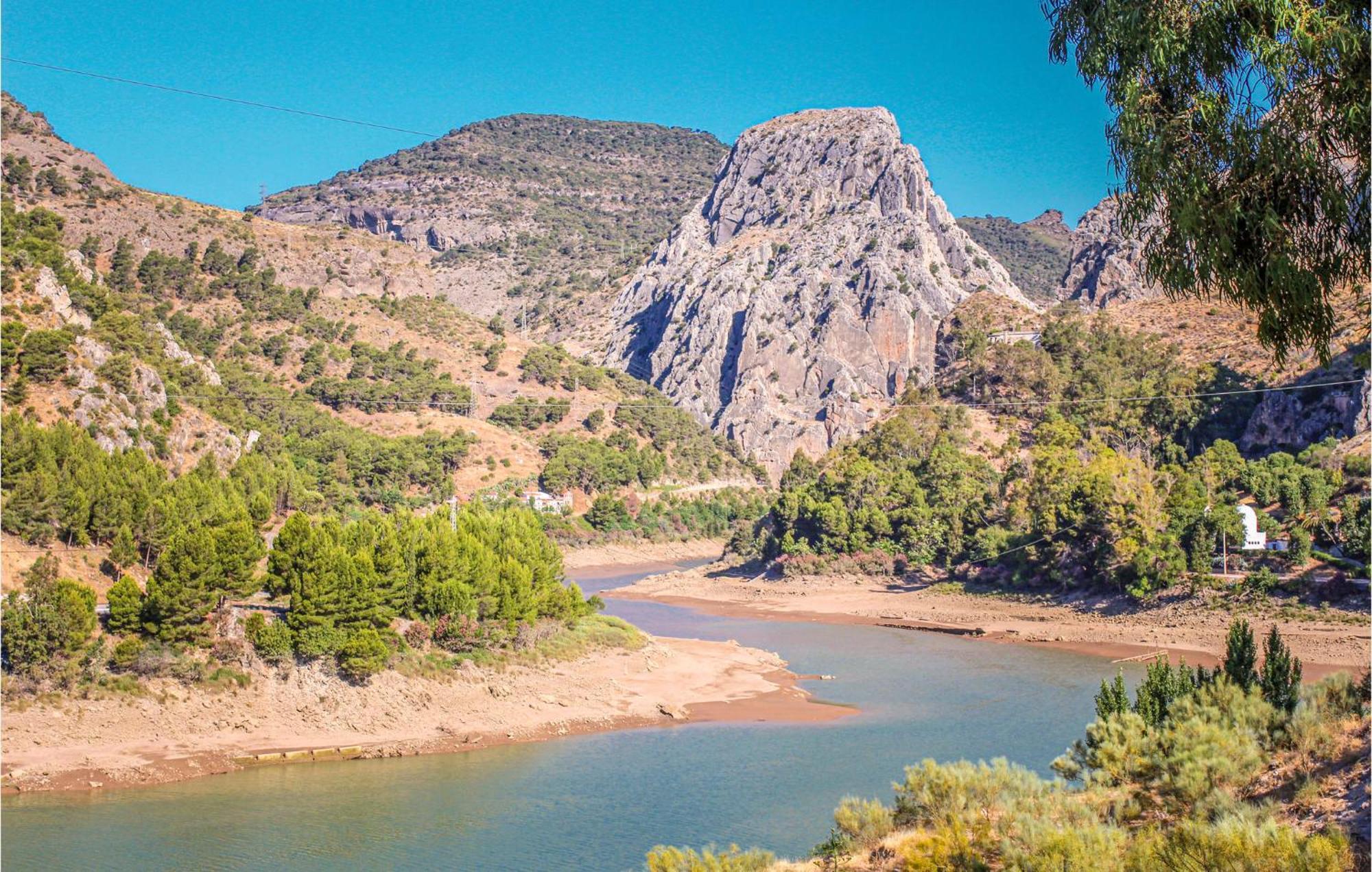 Barriada Bermejo Buitenkant foto